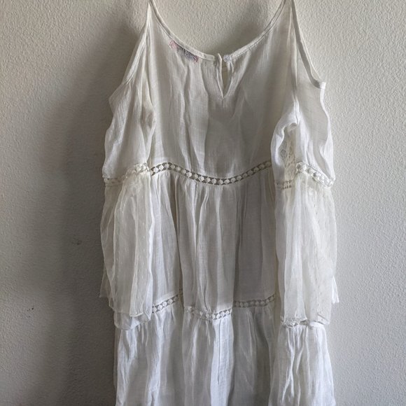 Cold Shoulder Flowy Dress - Picture 7 of 7